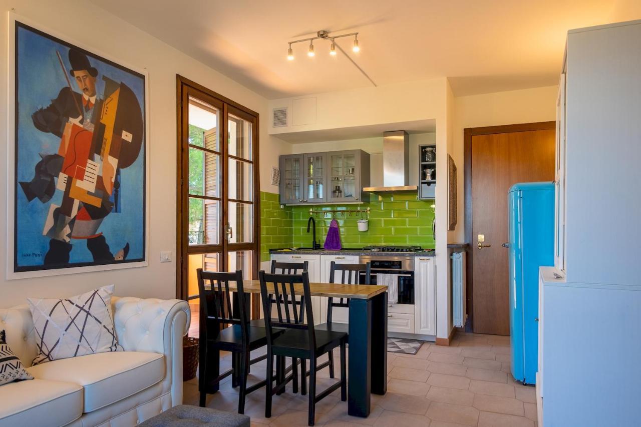 시르미오네 La Casa Sul Porto - Italian Homing 아파트 외부 사진