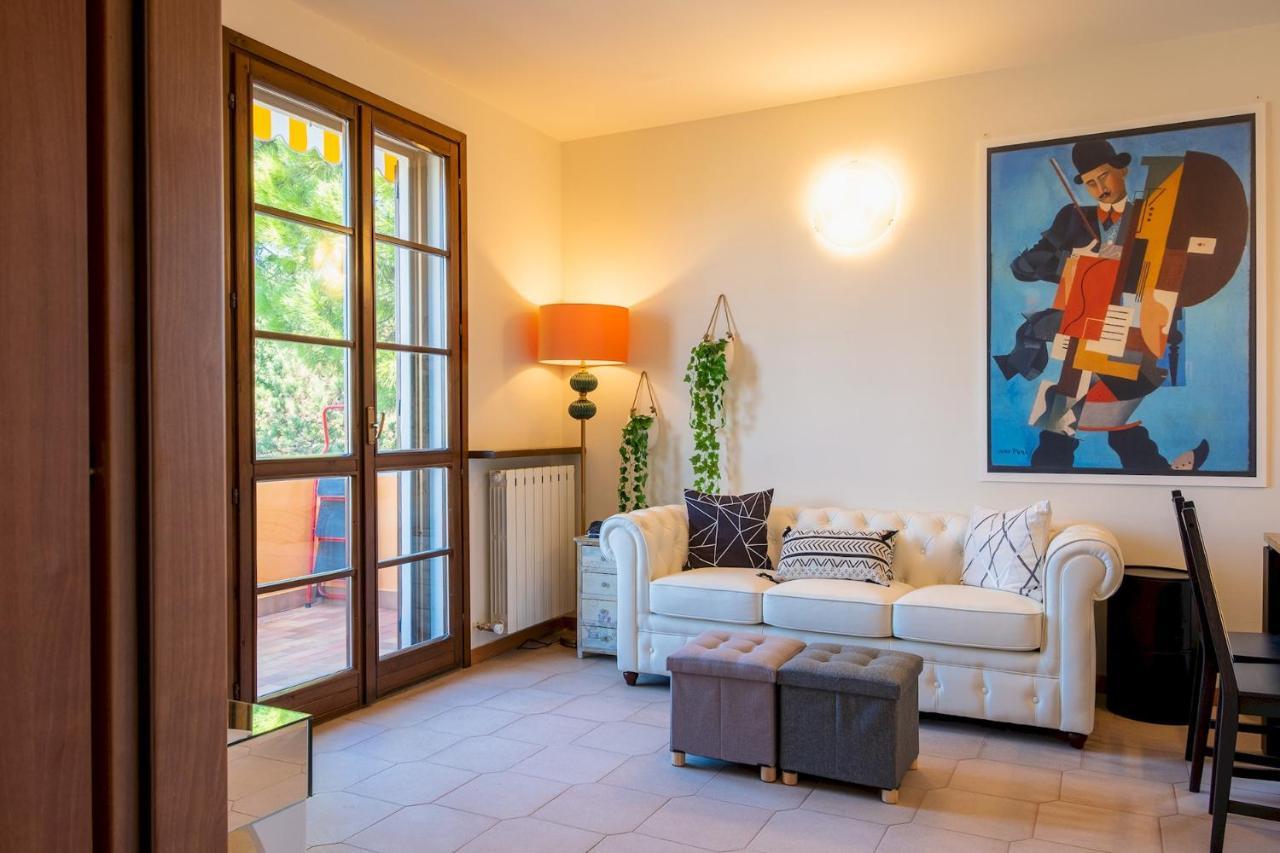 시르미오네 La Casa Sul Porto - Italian Homing 아파트 외부 사진