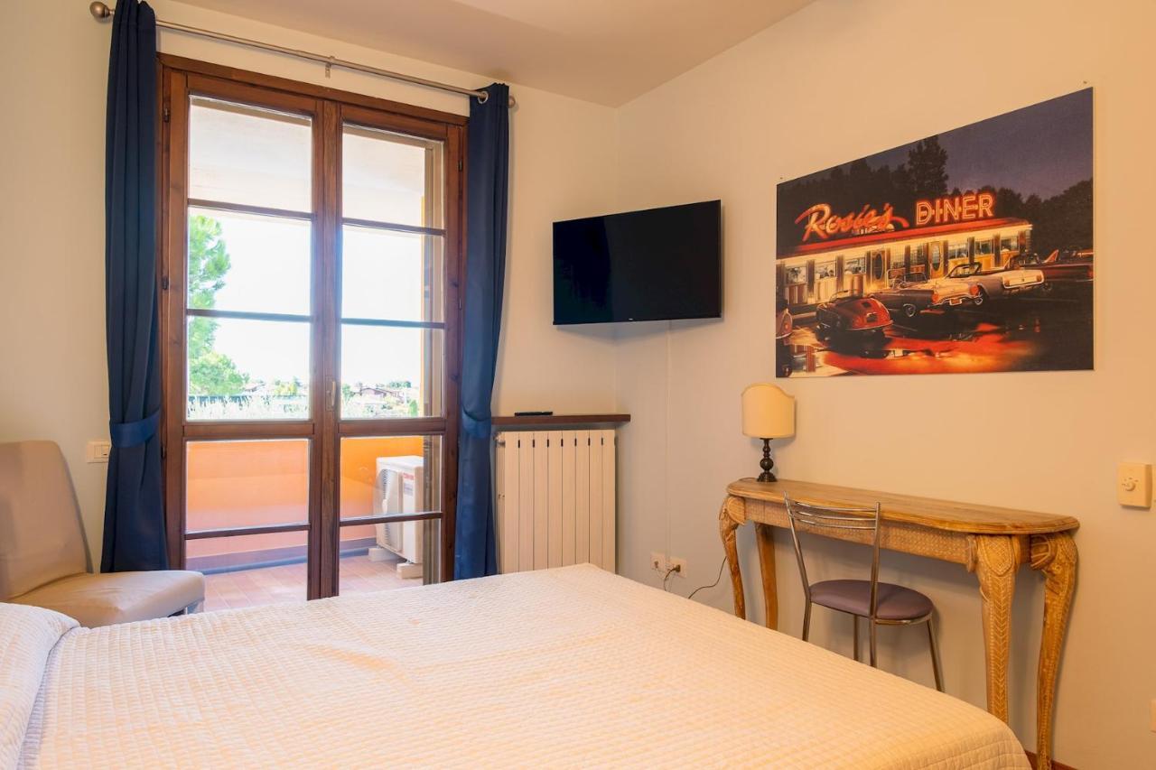 시르미오네 La Casa Sul Porto - Italian Homing 아파트 외부 사진