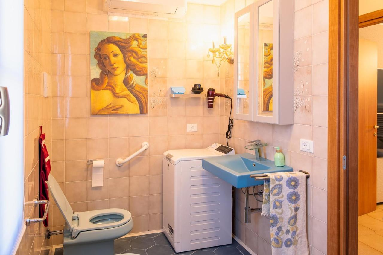 시르미오네 La Casa Sul Porto - Italian Homing 아파트 외부 사진